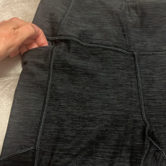Victoria’s Secret essential pocket legging in heathered black, new, small - Picture 4 of 9